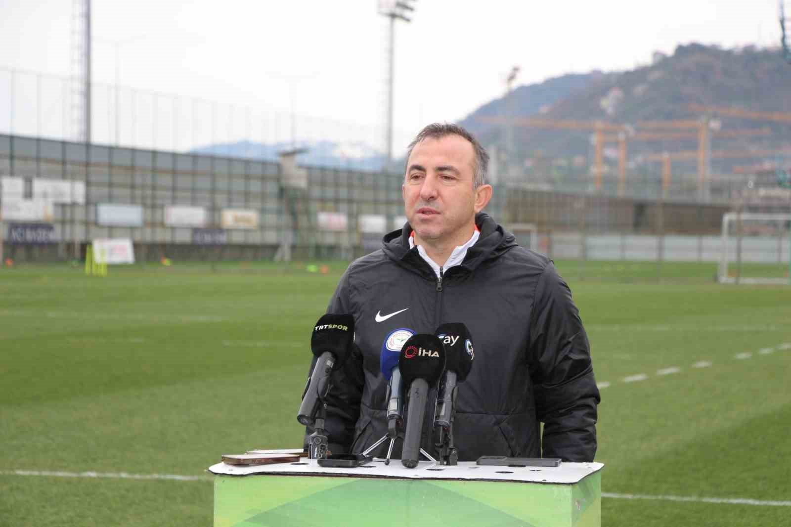 Recep Uçar: "Hücuma dönük bir orta saha bakıyoruz"