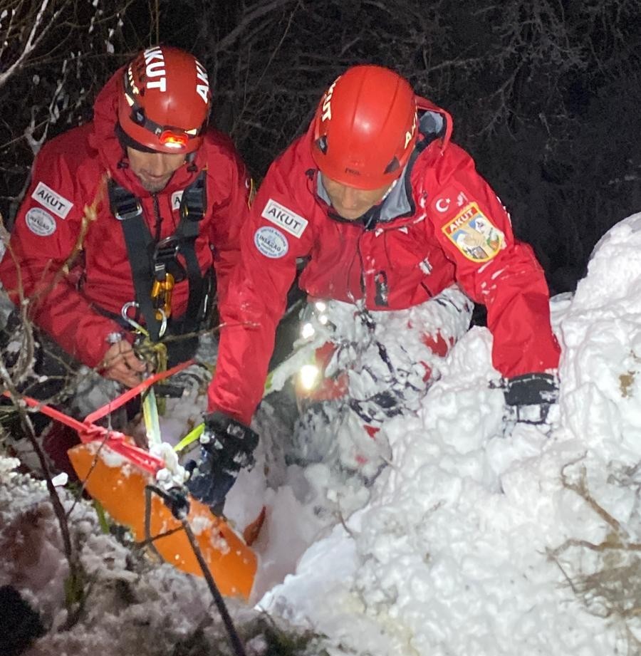 Rize&rsquo;de kayıp 2 kişinin kazada hayatını kaybettiği ortaya &ccedil;ıktı
