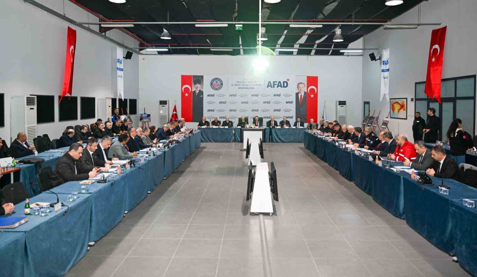 Kocaeli&rsquo;de yılbaşı &ouml;ncesi hazırlıklar tamam
