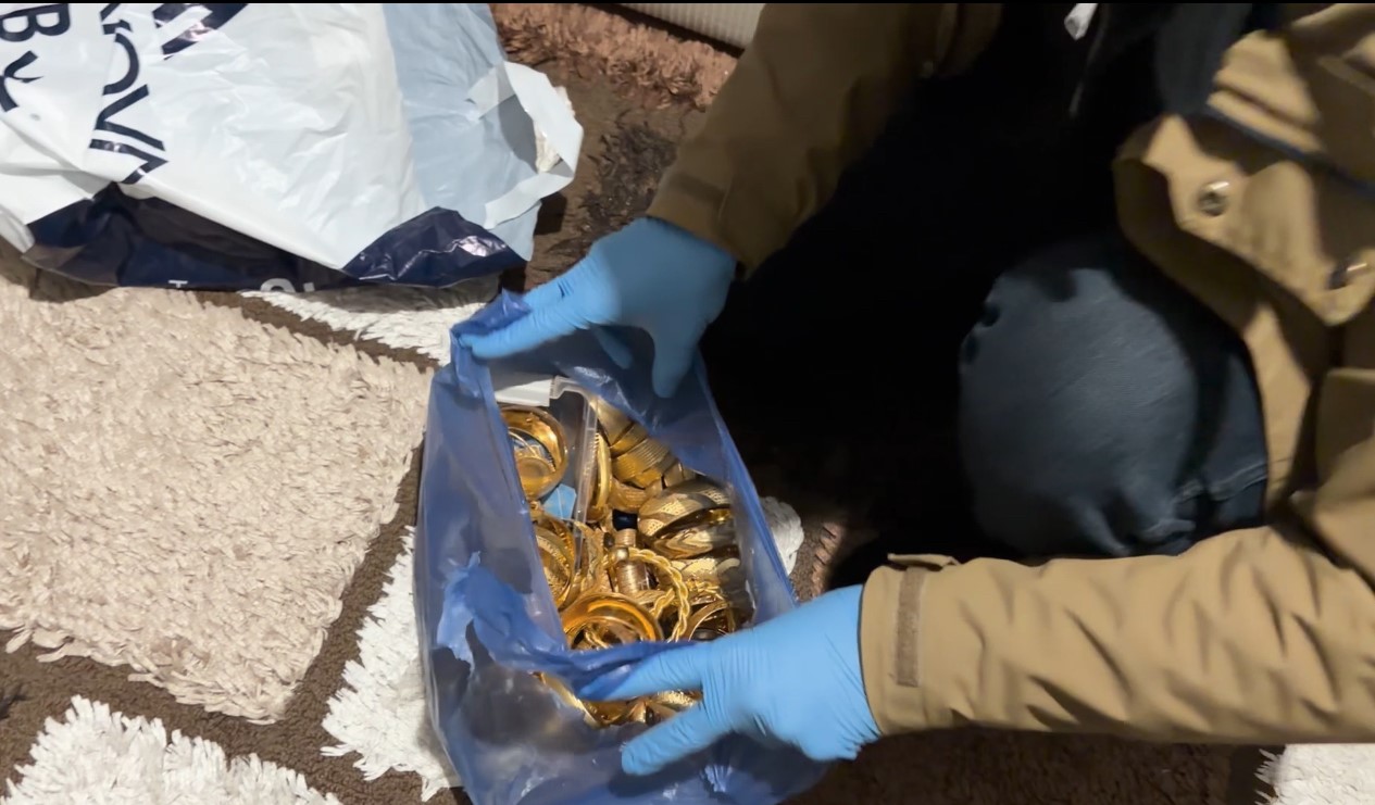 Iğdır’da kuyumcu hırsızlığı: 2 kilo altın ele geçirildi