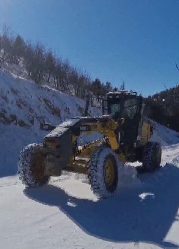 Adıyaman&rsquo;da bir&ccedil;ok k&ouml;y ve mezraya ulaşım sağlanamıyor
