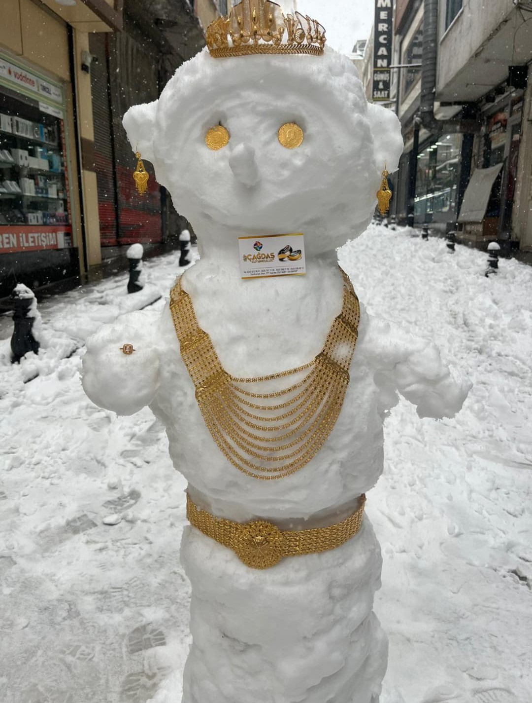 En ’değerli’ kardan gelin