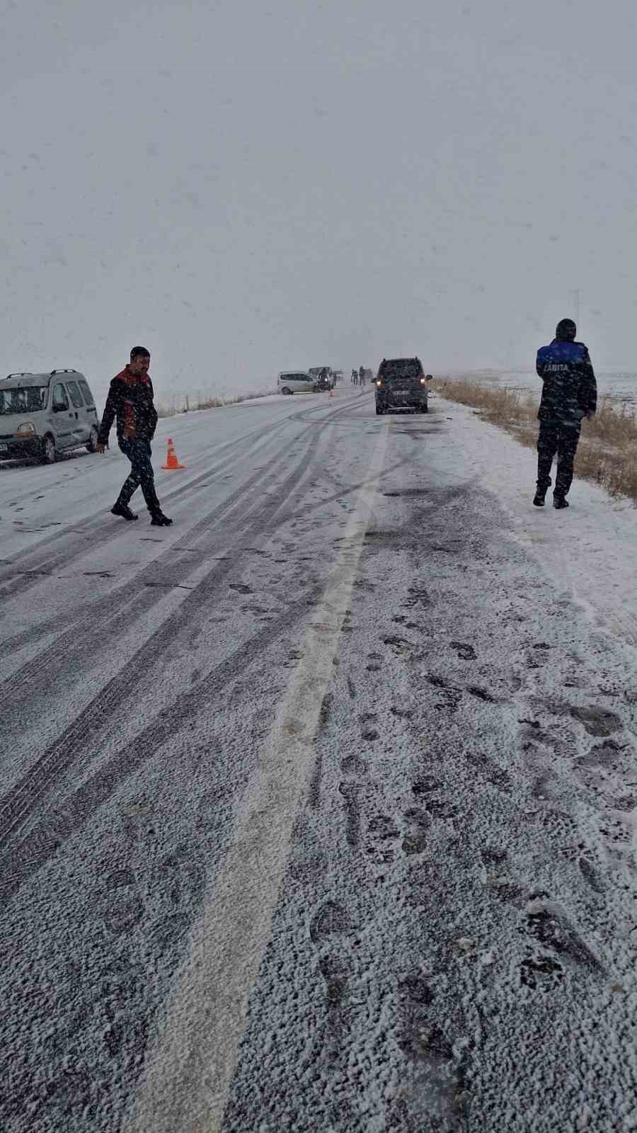 Tomarza&rsquo;da trafik kazası: 2 yaralı
