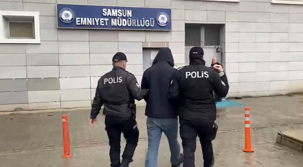 Uyuşturucu su&ccedil;undan 12 yıl hapis cezası bulunan şahıs yakalandı
