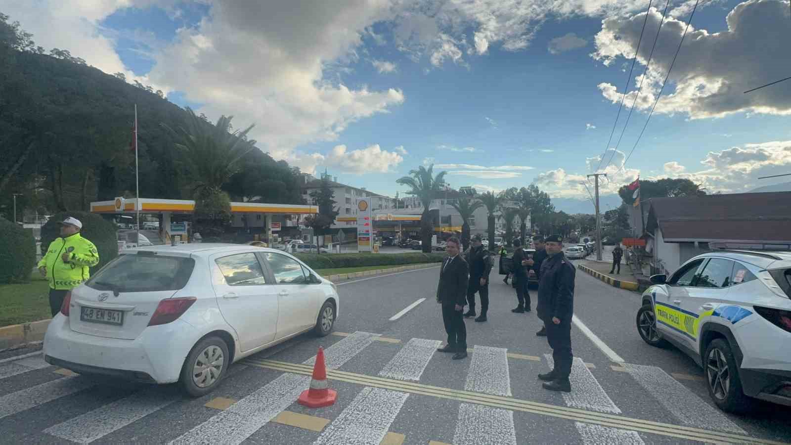 Yeni yıl için Marmaris’te trafik ve güvenlik önlemleri artırıldı