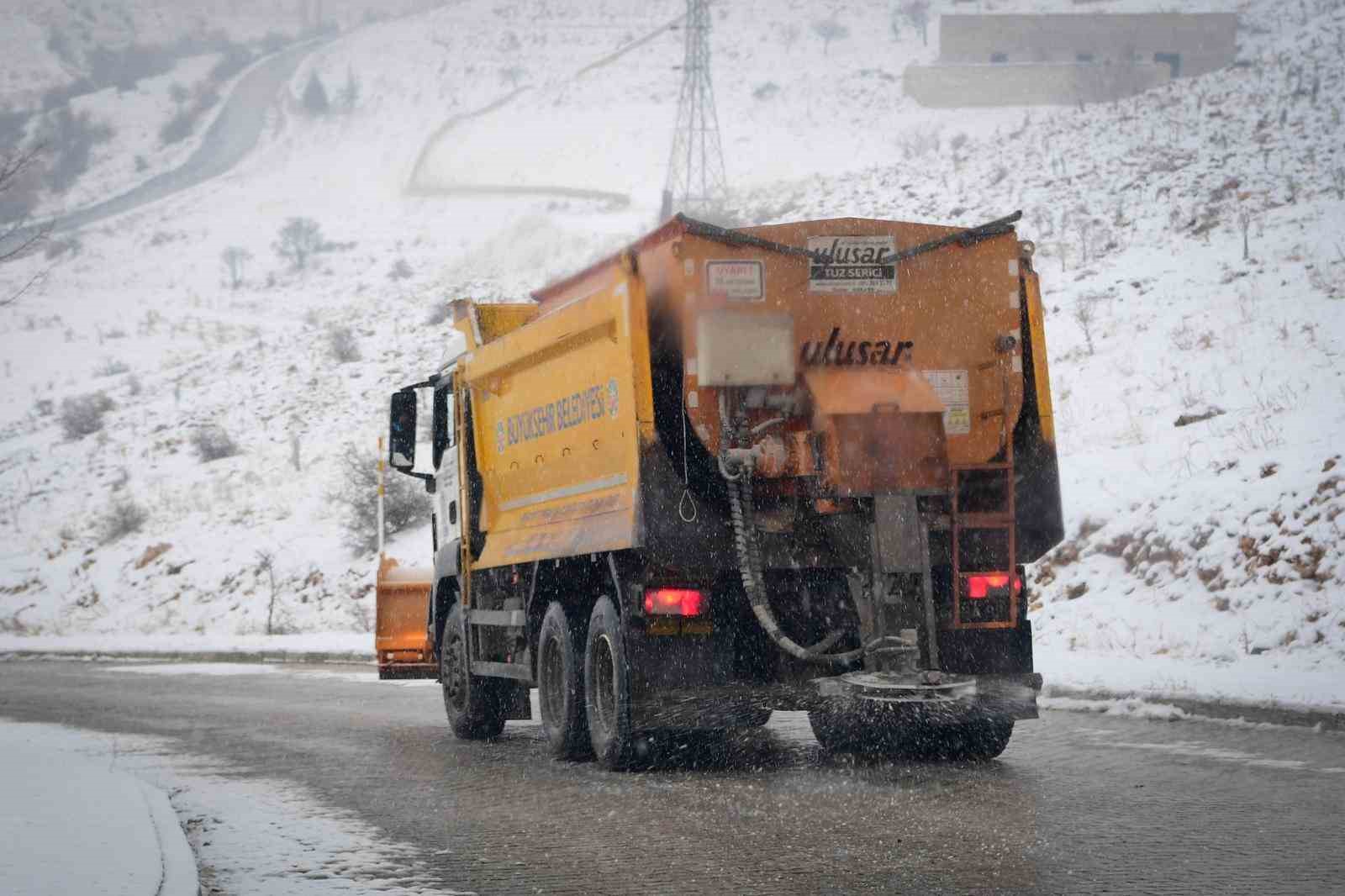 149 mahallede yol a&ccedil;ma &ccedil;alışmaları devam ediyor
