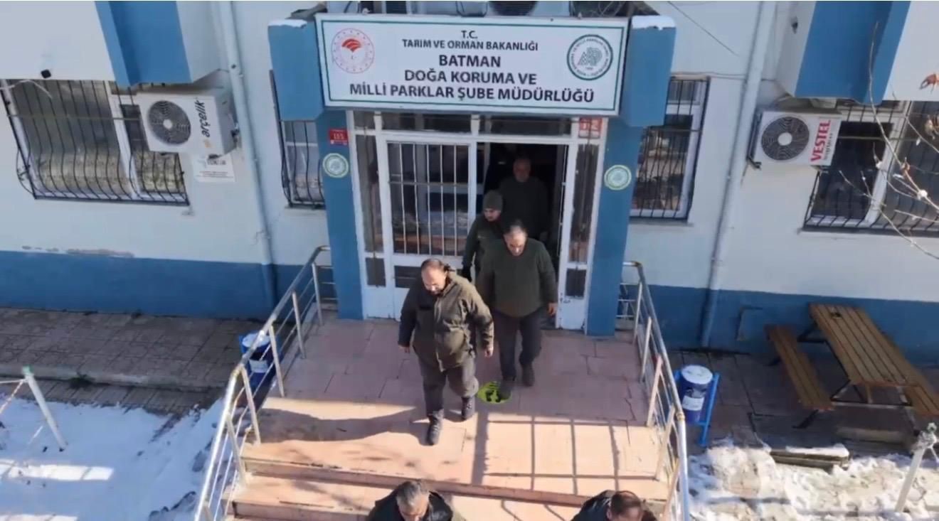 Batman’da yaban hayvanları için doğaya yem bırakıldı