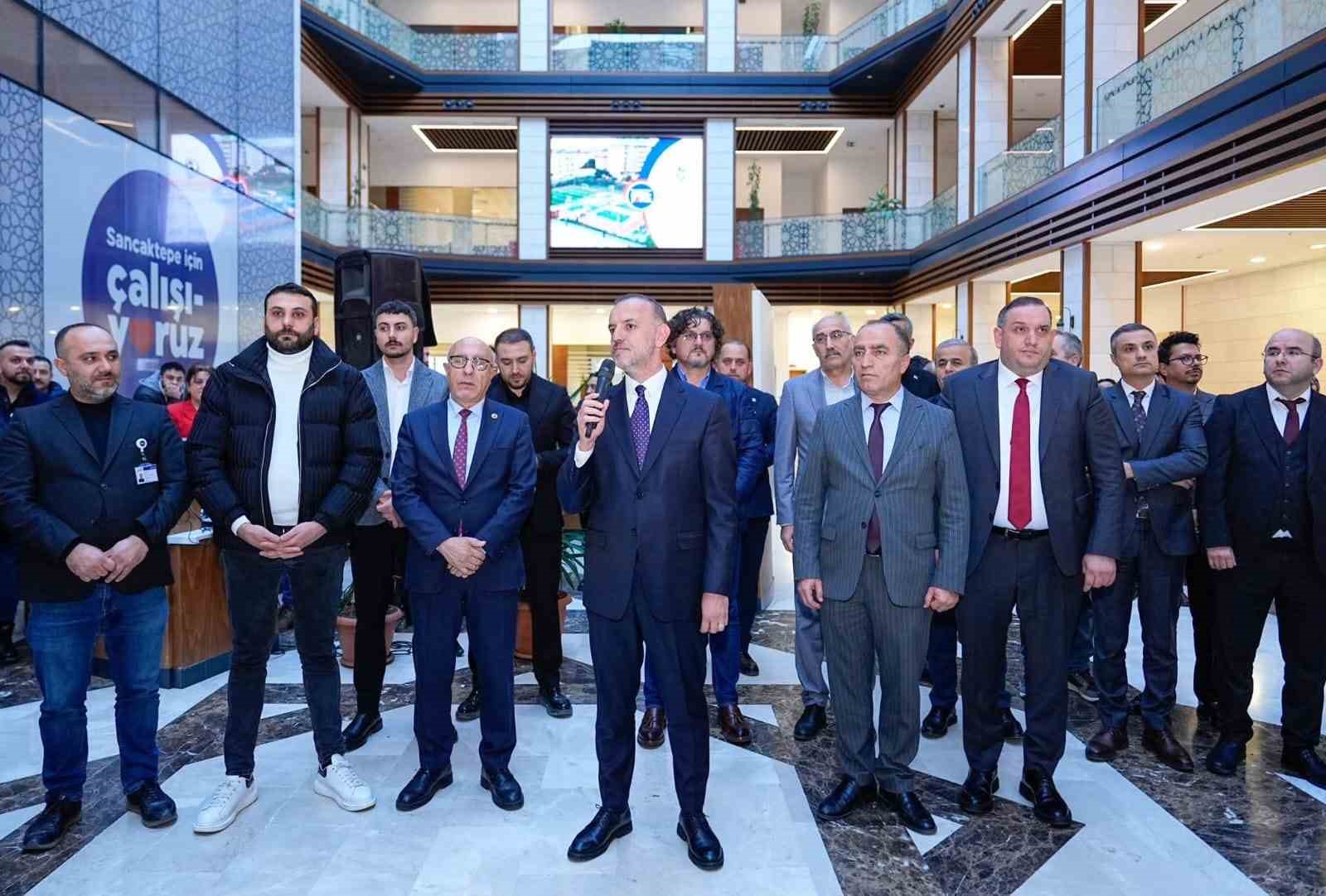 Başkan Yeğin, yeni yıl &ouml;ncesi Sancaktepe Belediye personeliyle bir araya geldi
