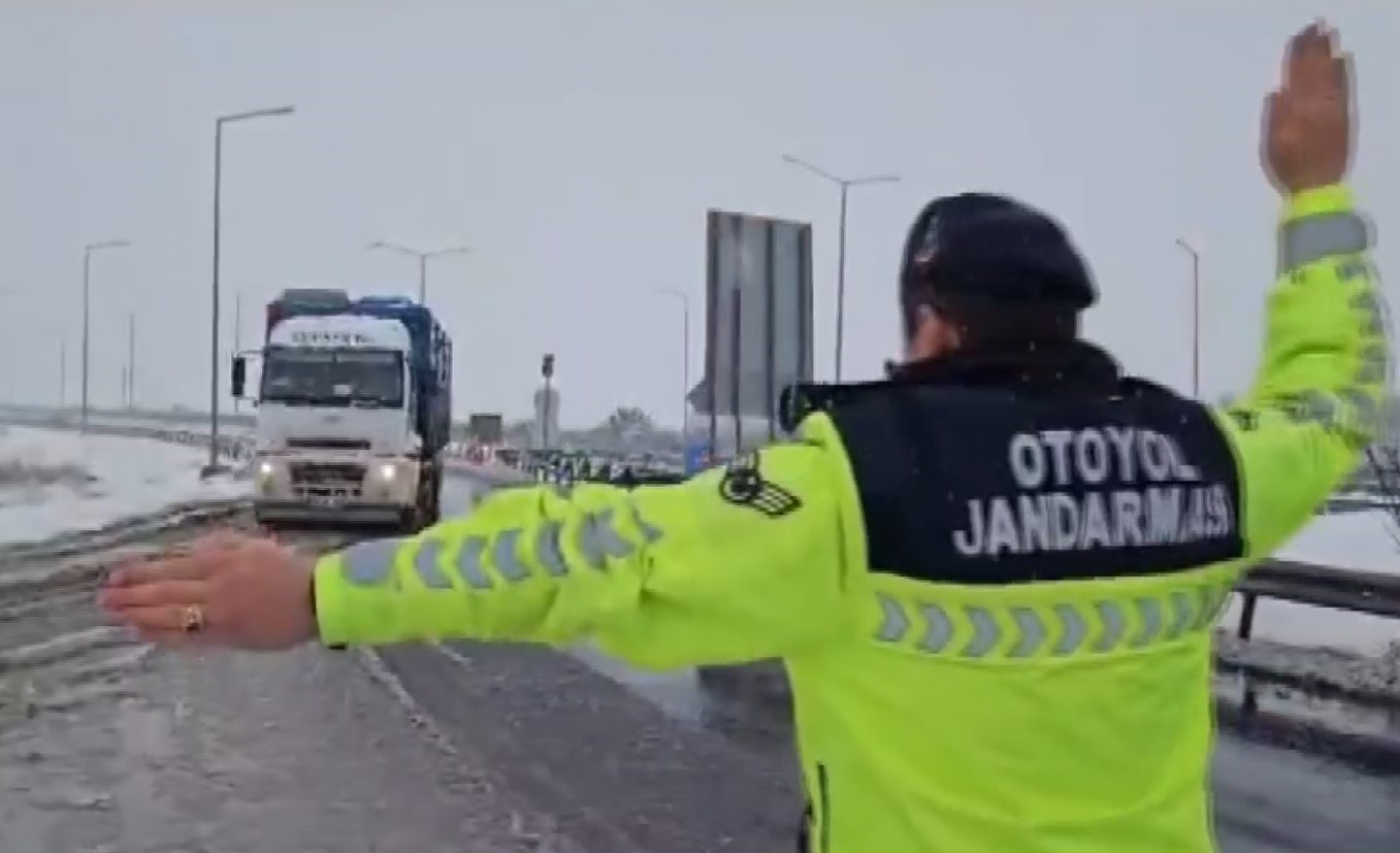 Gaziantep&rsquo;te jandarmadan 2 bin 60 personelle yılbaşı ve kar yağışı tedbiri
