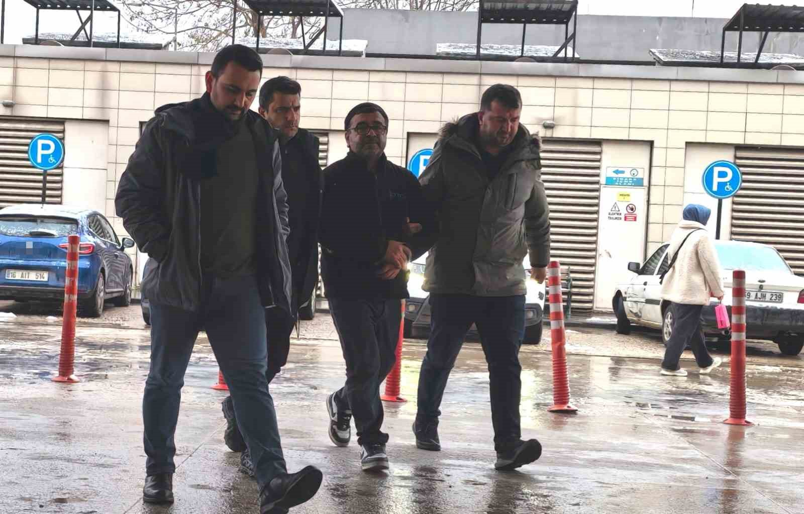 İnegöl’de 11 yıl hapis cezası ile aranan firariyi polis yakaladı