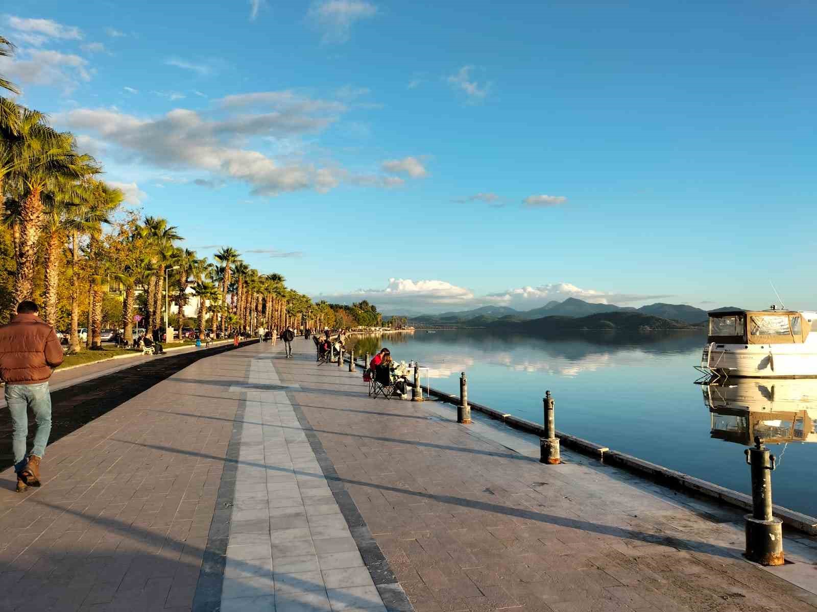 K&ouml;yceğiz Sandras Dağı karla kaplandı
