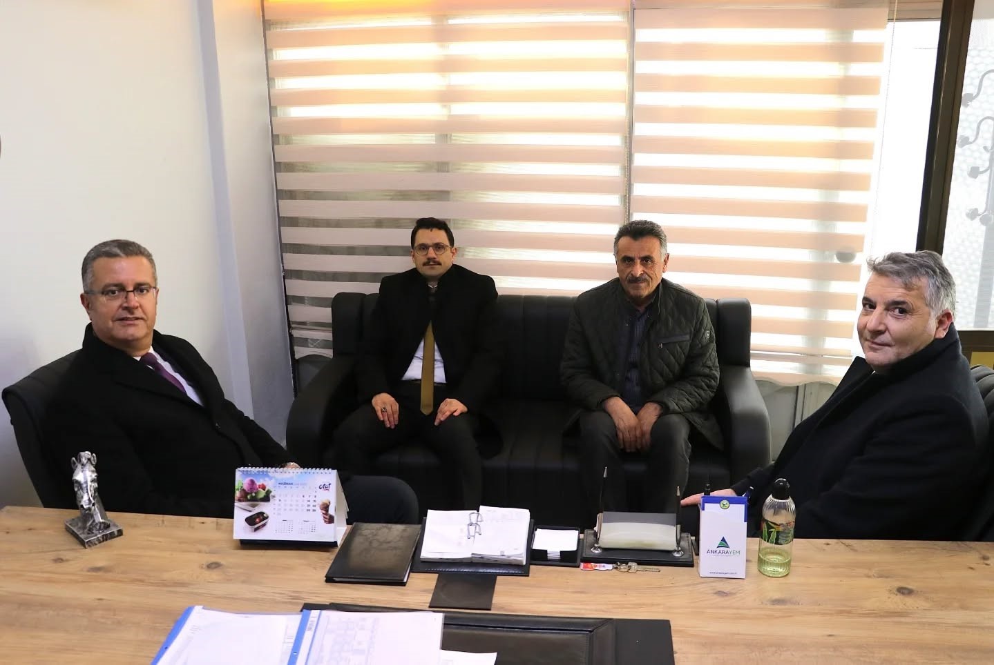 Vezirk&ouml;pr&uuml;&rsquo;de s&uuml;t &uuml;retiminin geleceği konuşuldu
