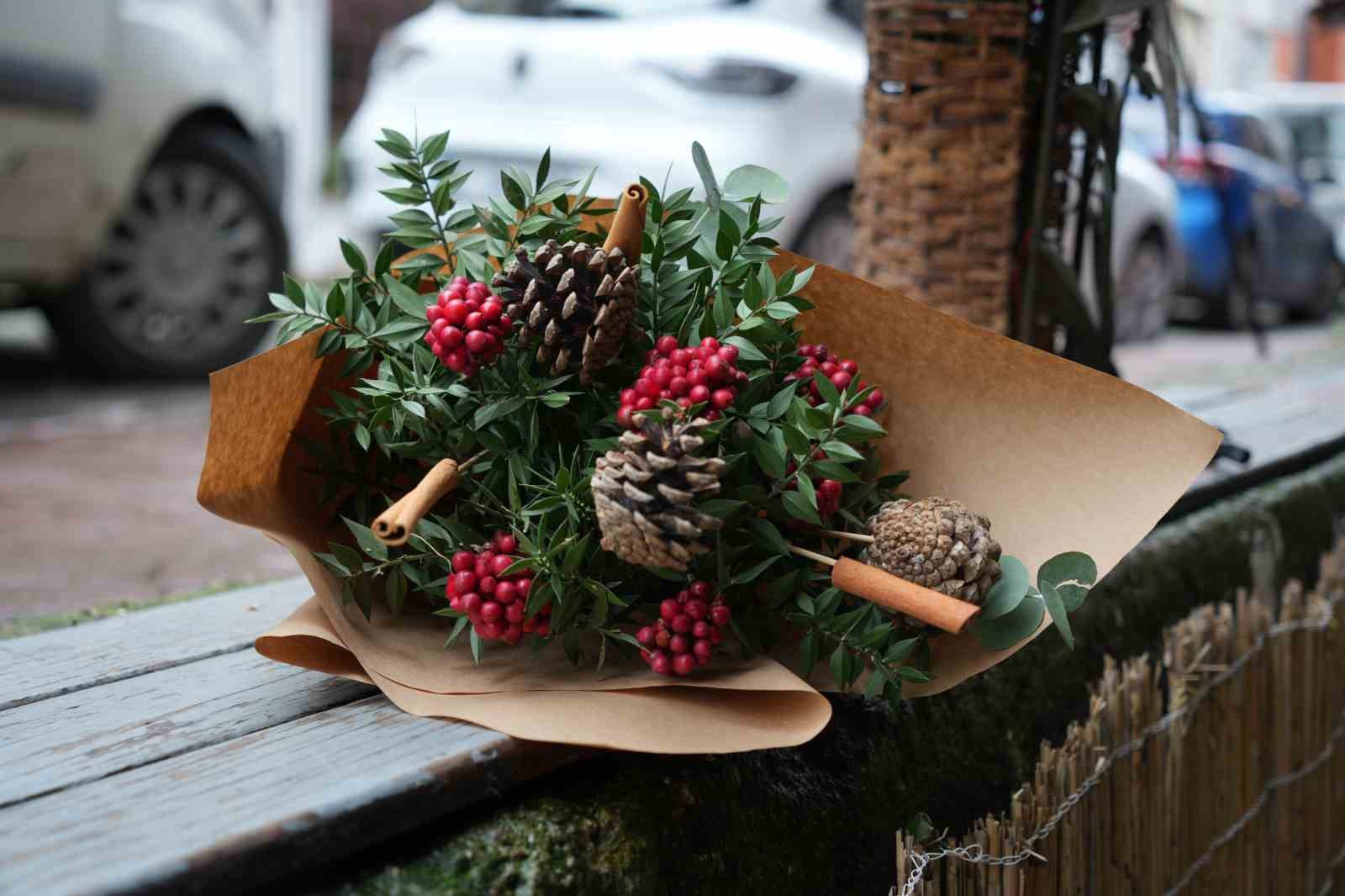 Kokina hırsızı sevimli k&ouml;pek kameraya yakalandı
