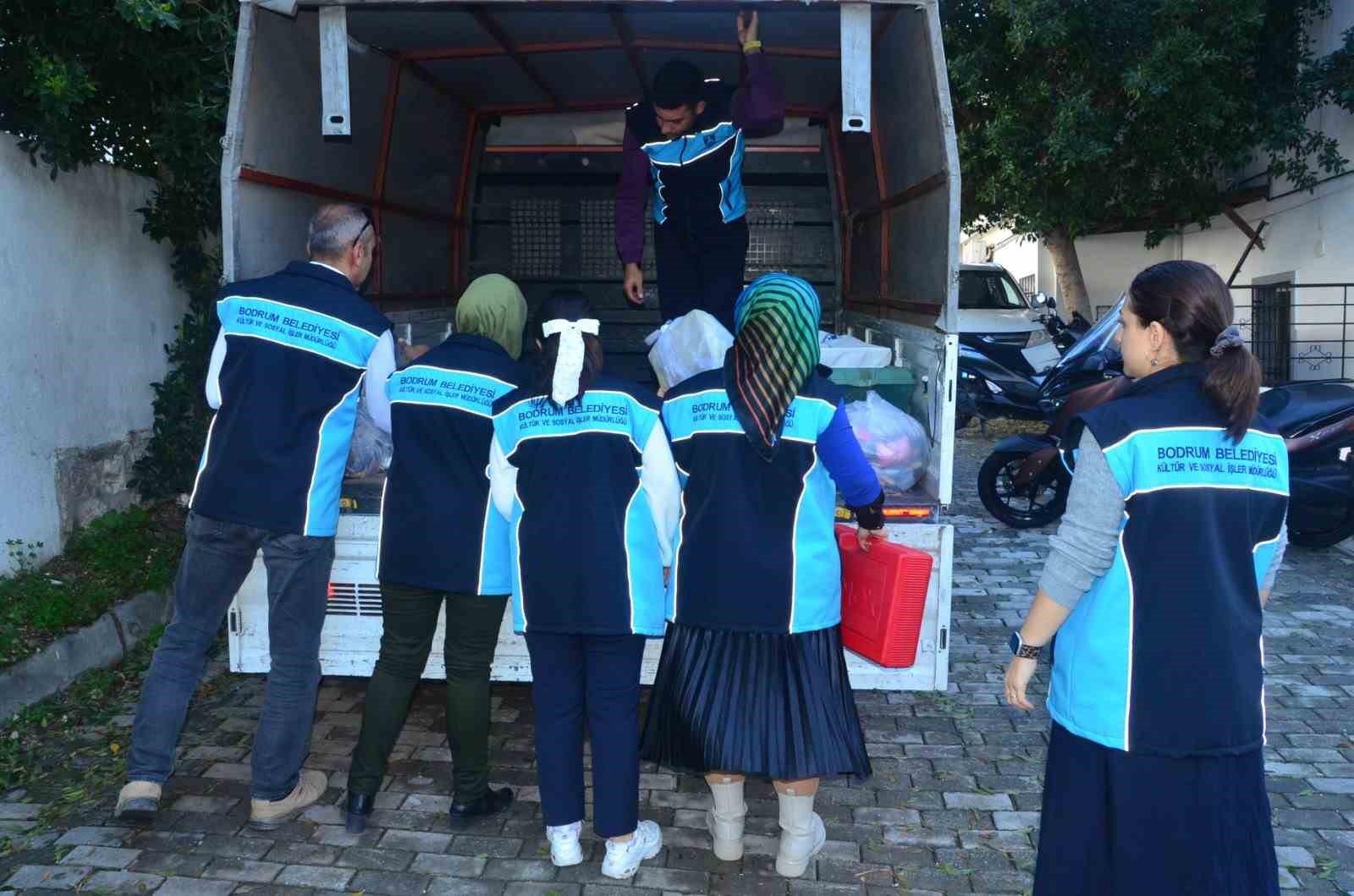 Bodrum Belediyesi minik y&uuml;zleri g&uuml;ld&uuml;rd&uuml;
