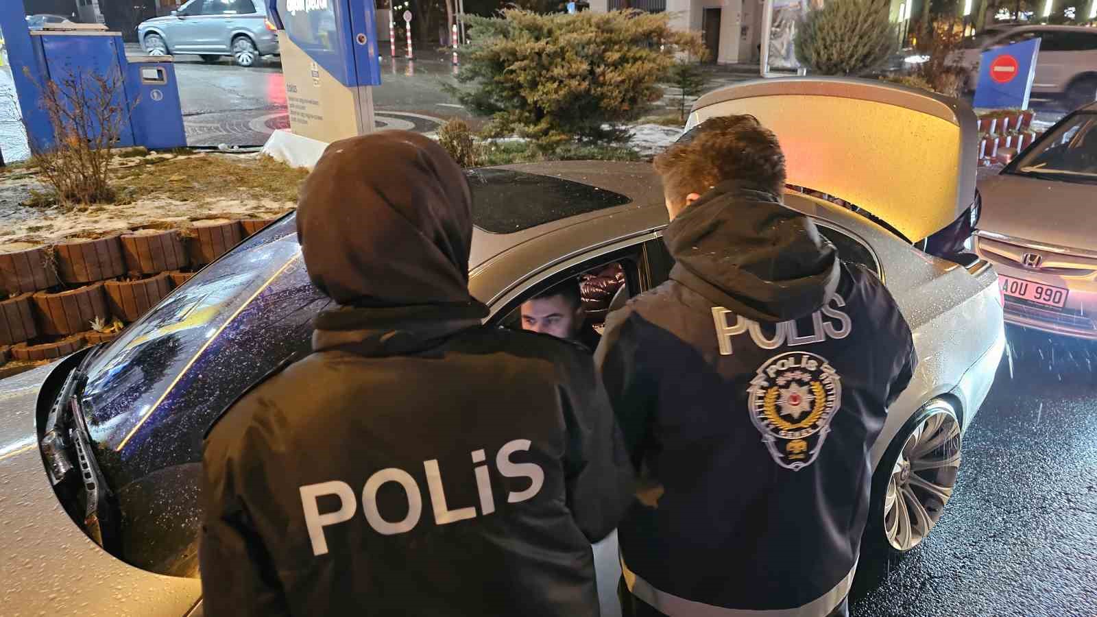 Kayseri’de polis ekipleri denetimleri artırdı