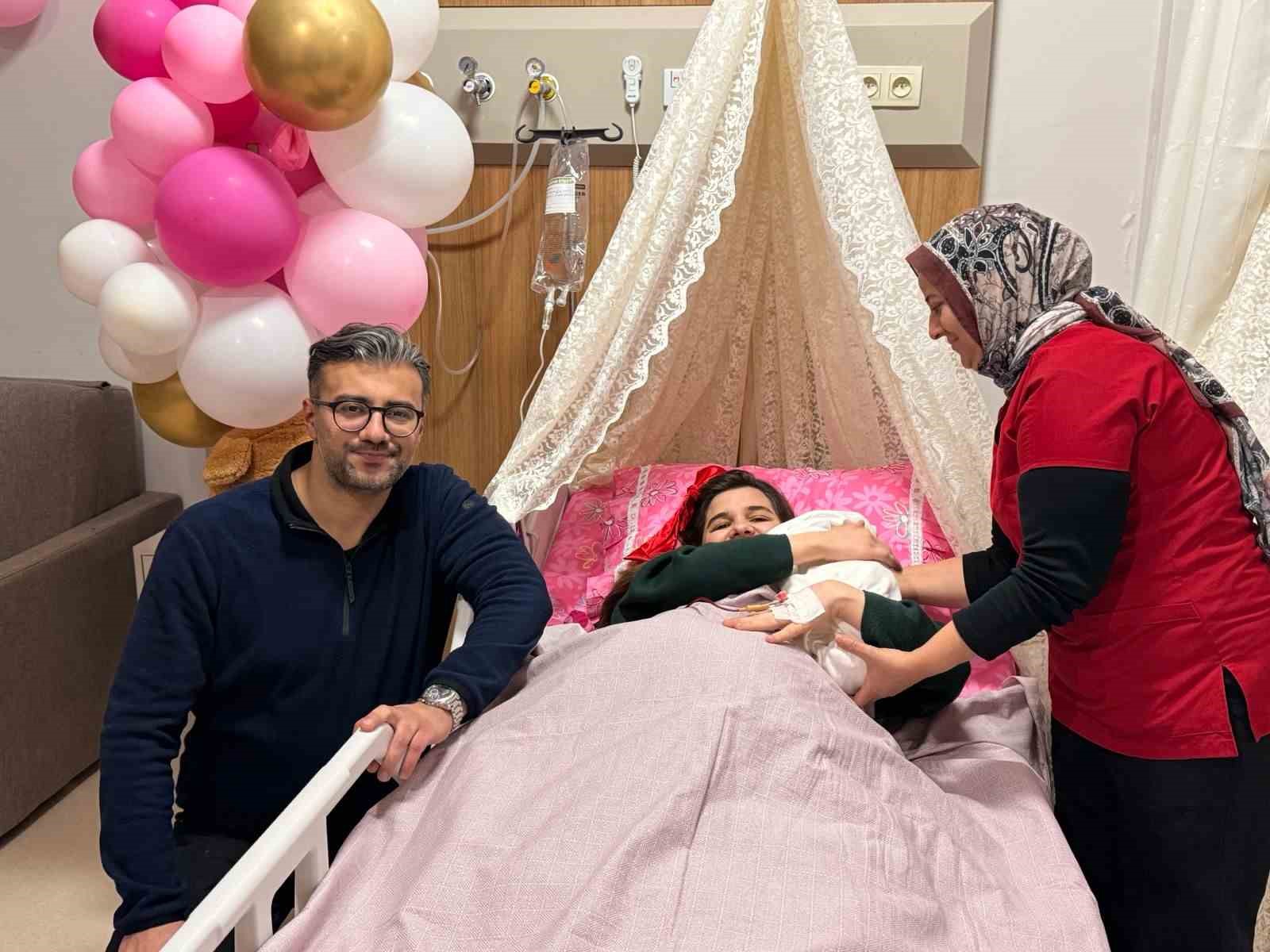 Adıyaman&rsquo;da 2026 yılınının ilk bebeği "R&uuml;ya" oldu
