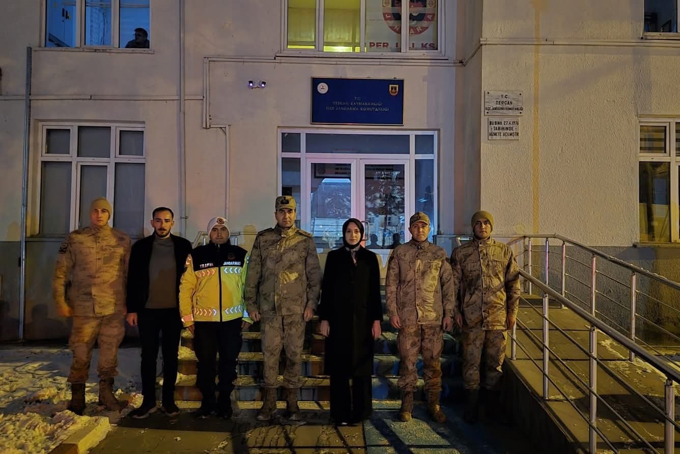 Kaymakam Duman’dan yılbaşı gecesi güvenlik güçlerine ziyaret
