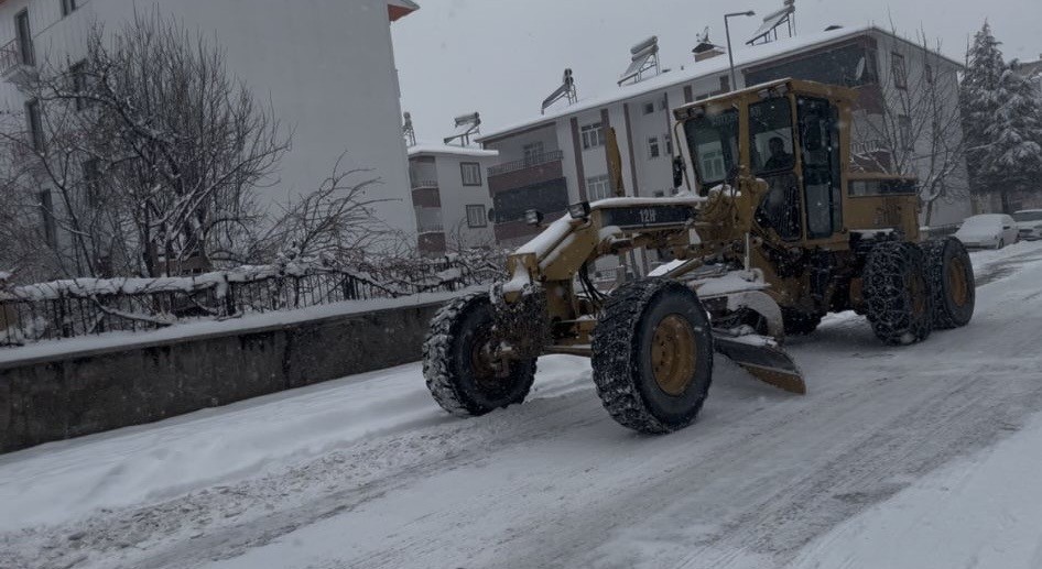 Bing&ouml;l&rsquo;de yoğun kar yağışı
