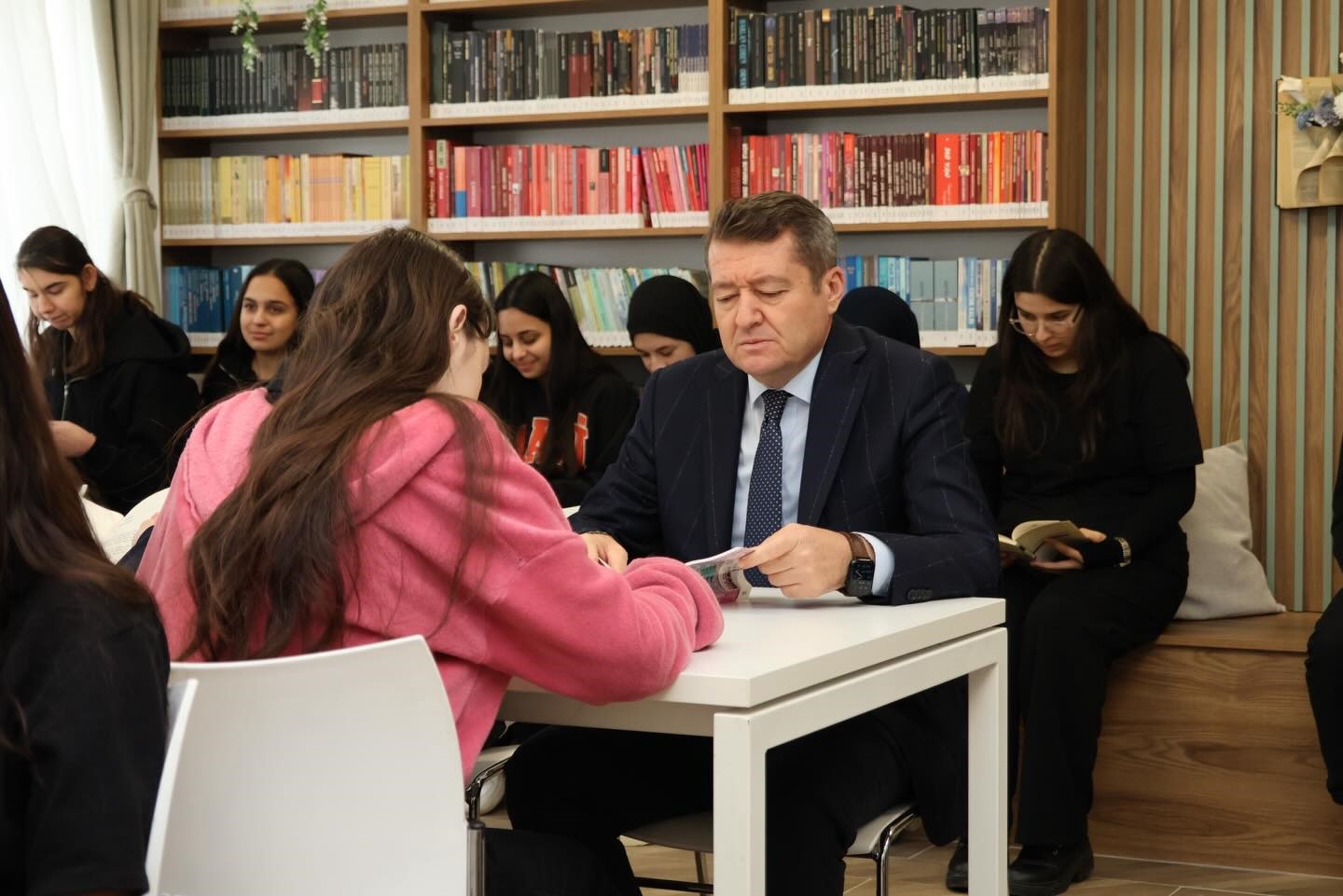 Bilecik&rsquo;te k&uuml;t&uuml;phane a&ccedil;ılışı yapıldı
