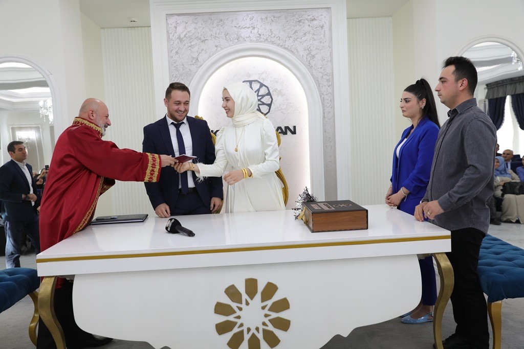 Kocasinan’da 2 bin 638 çift dünya evine girdi