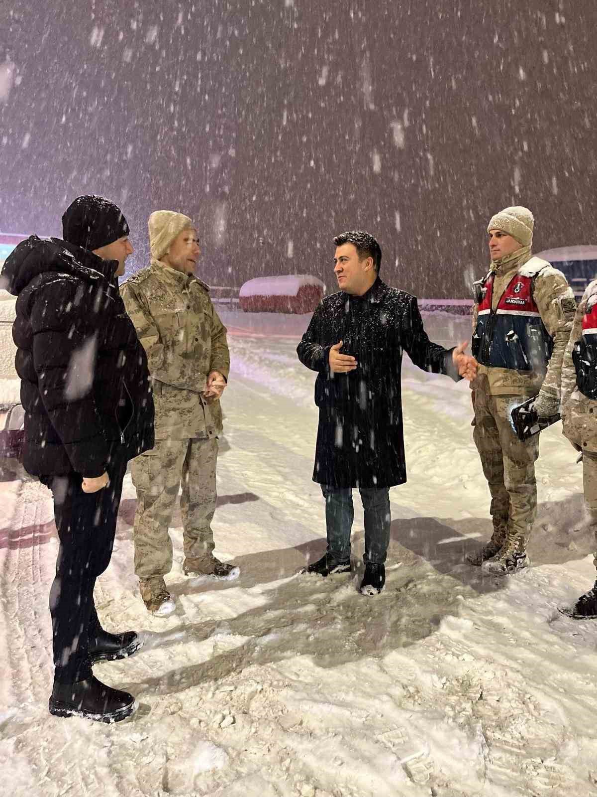 Patnos&rsquo;ta g&uuml;venlik g&uuml;&ccedil;lerine yeni yıl ziyareti
