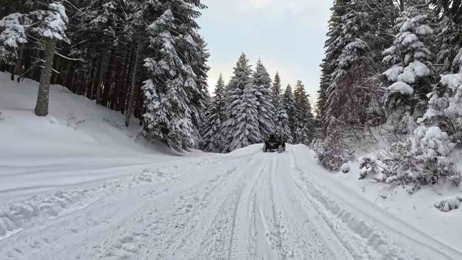 Beyaz &ouml;rt&uuml;n&uuml;n keyfini UTV&rsquo;lerle &ccedil;ıkardılar
