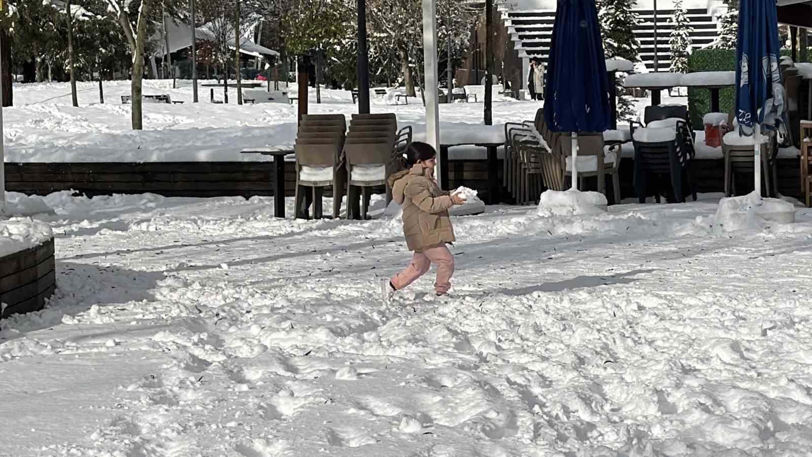 Karın yağışına en çok çocuklar sevindi