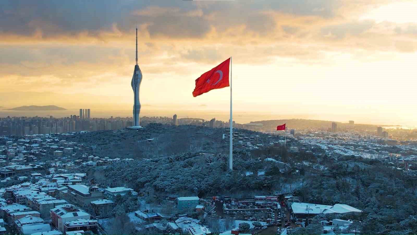 &Ccedil;amlıca&rsquo;da mest eden g&uuml;n batımı
