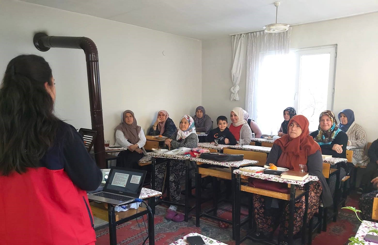 &Ccedil;ift&ccedil;i ve besicilere y&ouml;nelik bin 662 eğitim ve bilgilendirme toplantısı yapıldı
