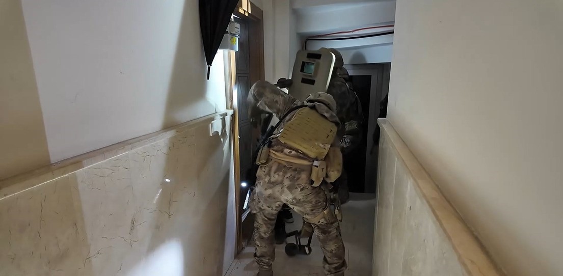 DEAŞ ve El Kaide operasyonunda 30 şüpheli adliyeye sevk edildi