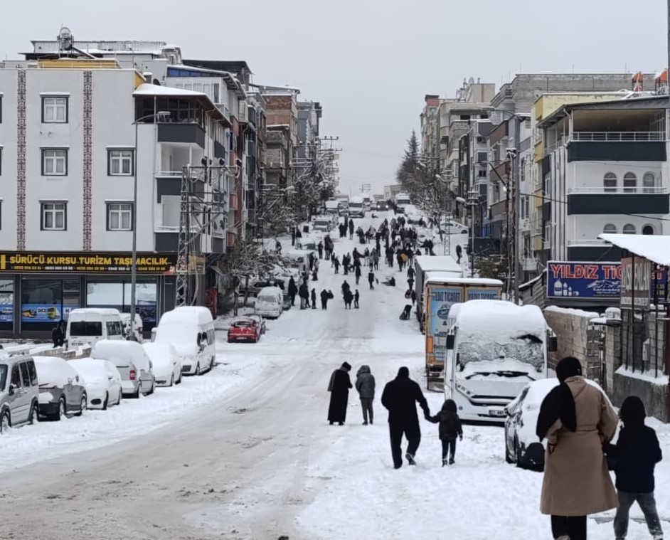 Gaziantep’te eğitime 1 gün daha ara