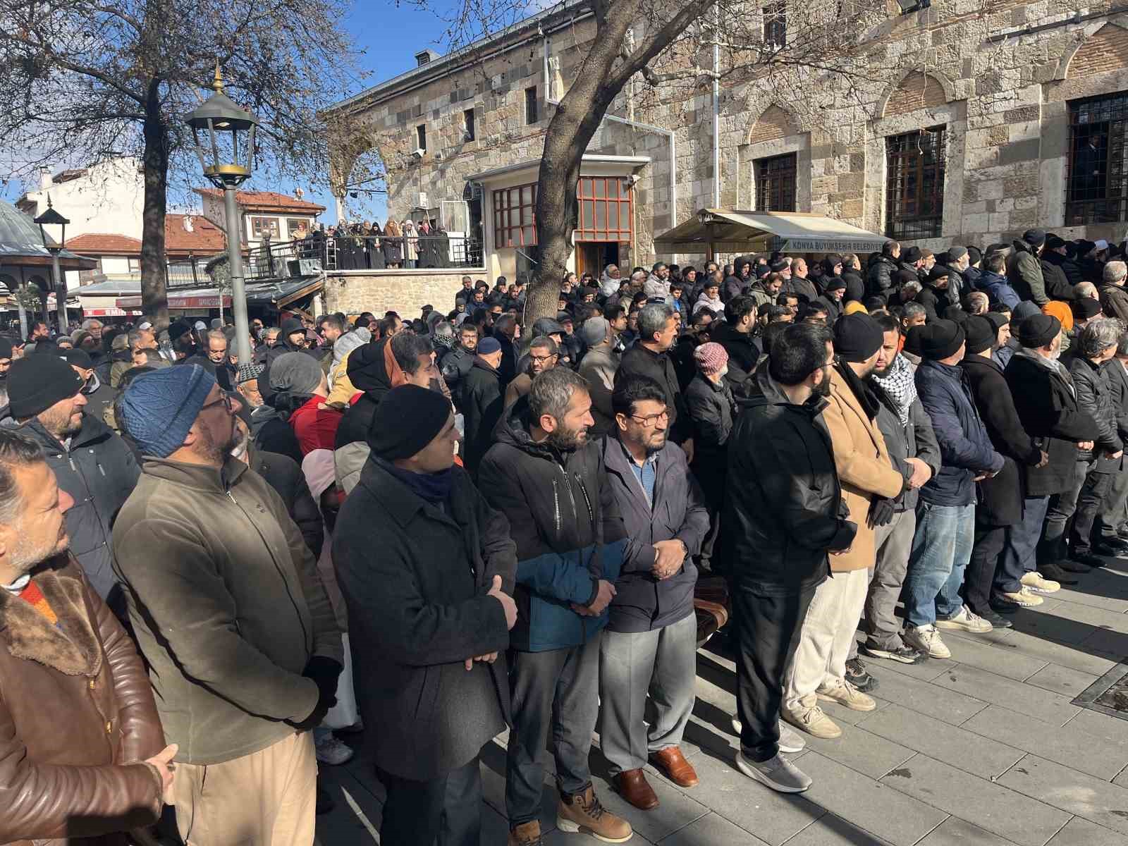 Konya’da Ebu Ubeyde ve tüm şehitler için gıyabi cenaze namazı kılındı