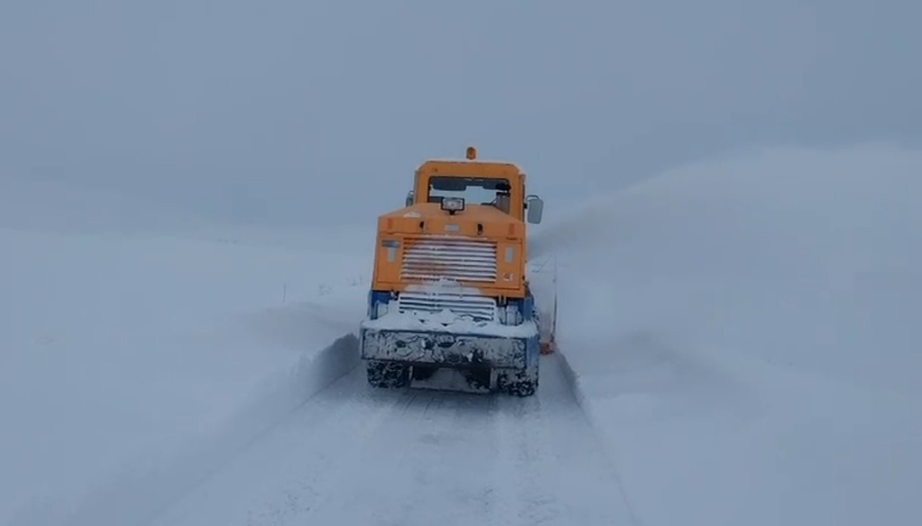 Kars’ta 143 köy yolu ulaşıma kapandı