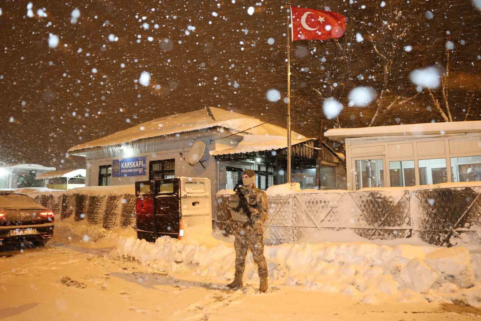 Karaburun&rsquo;dan gece denetimi
