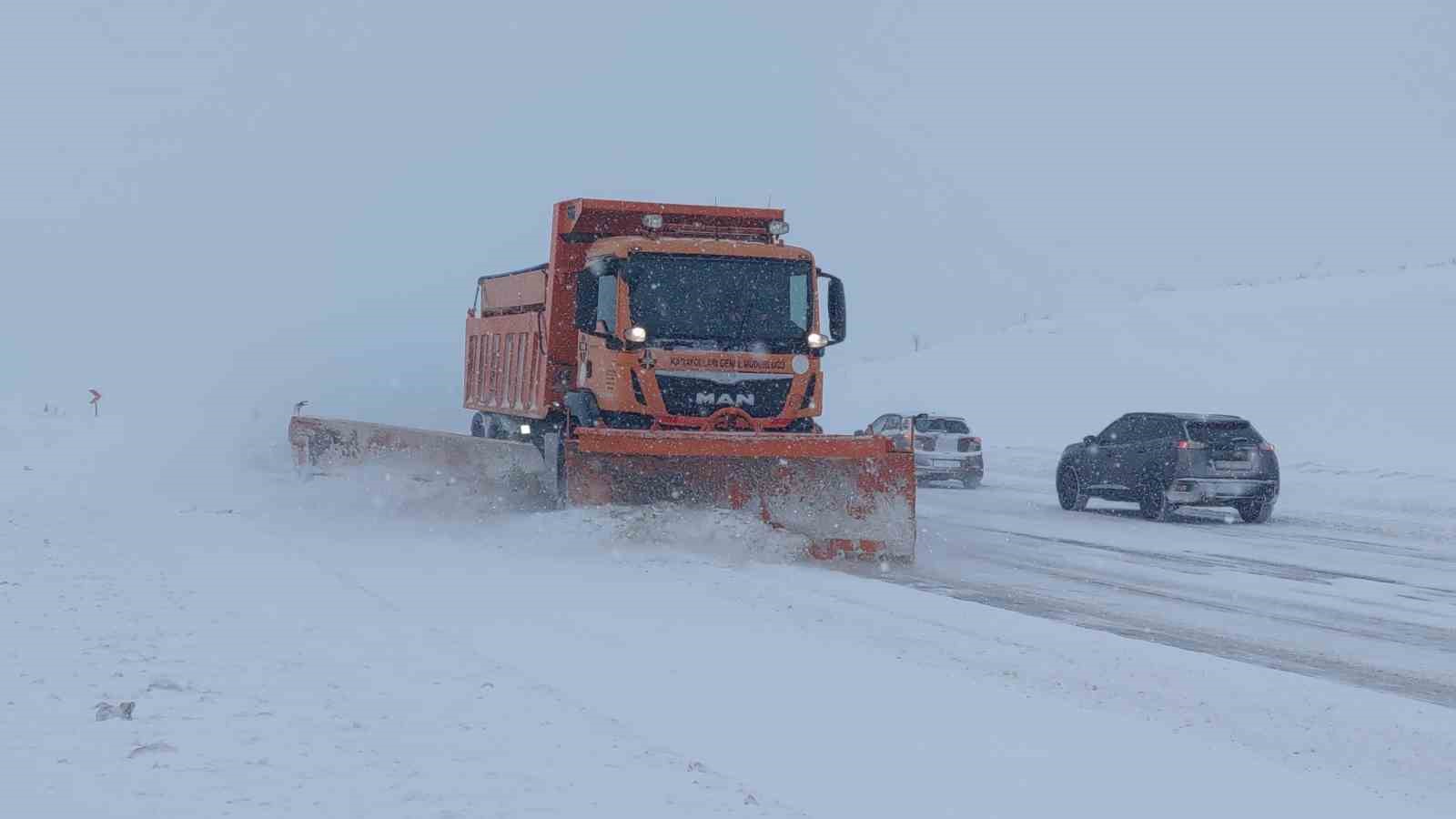 Kurubaş Ge&ccedil;idi ulaşıma a&ccedil;ıldı
