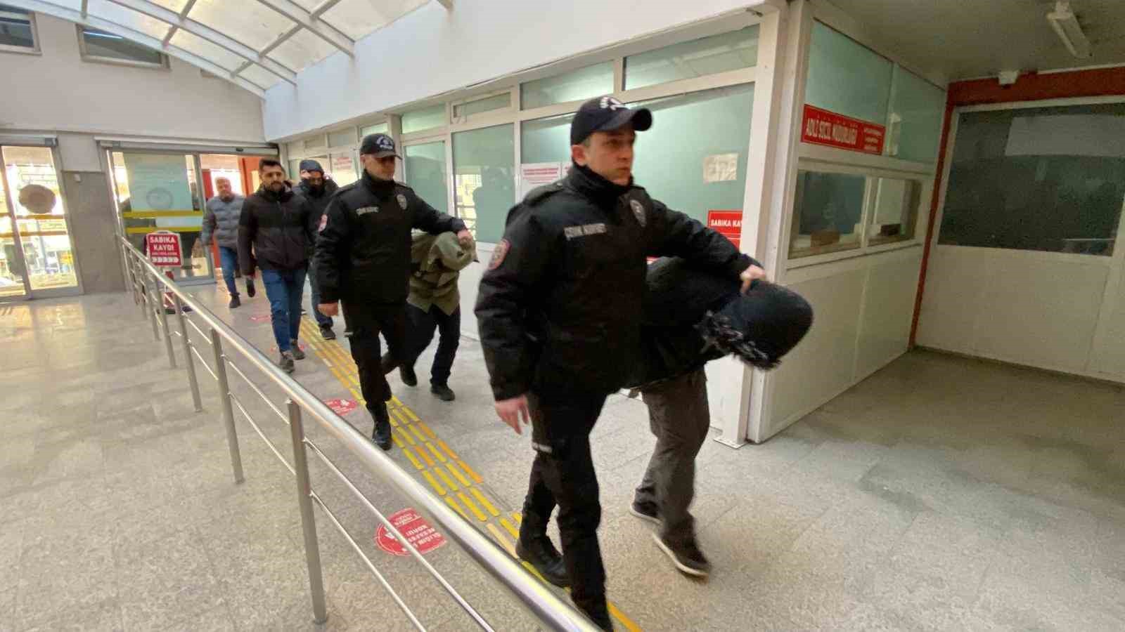 DEAŞ ve El Kaide operasyonunda 11 ş&uuml;pheli adliyeye sevk edildi
