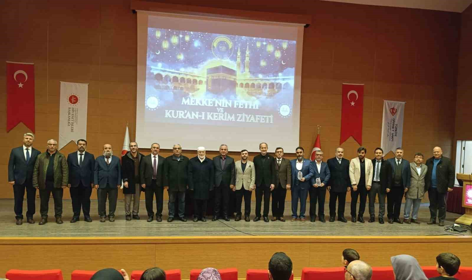 Aydın’da ’Mekke’nin Fethi ve Kur’an Ziyafeti’ programı düzenlendi