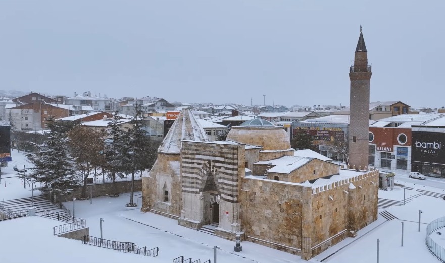 Kırşehir&rsquo;de kar yağışı sonrası g&ouml;rsel ş&ouml;len
