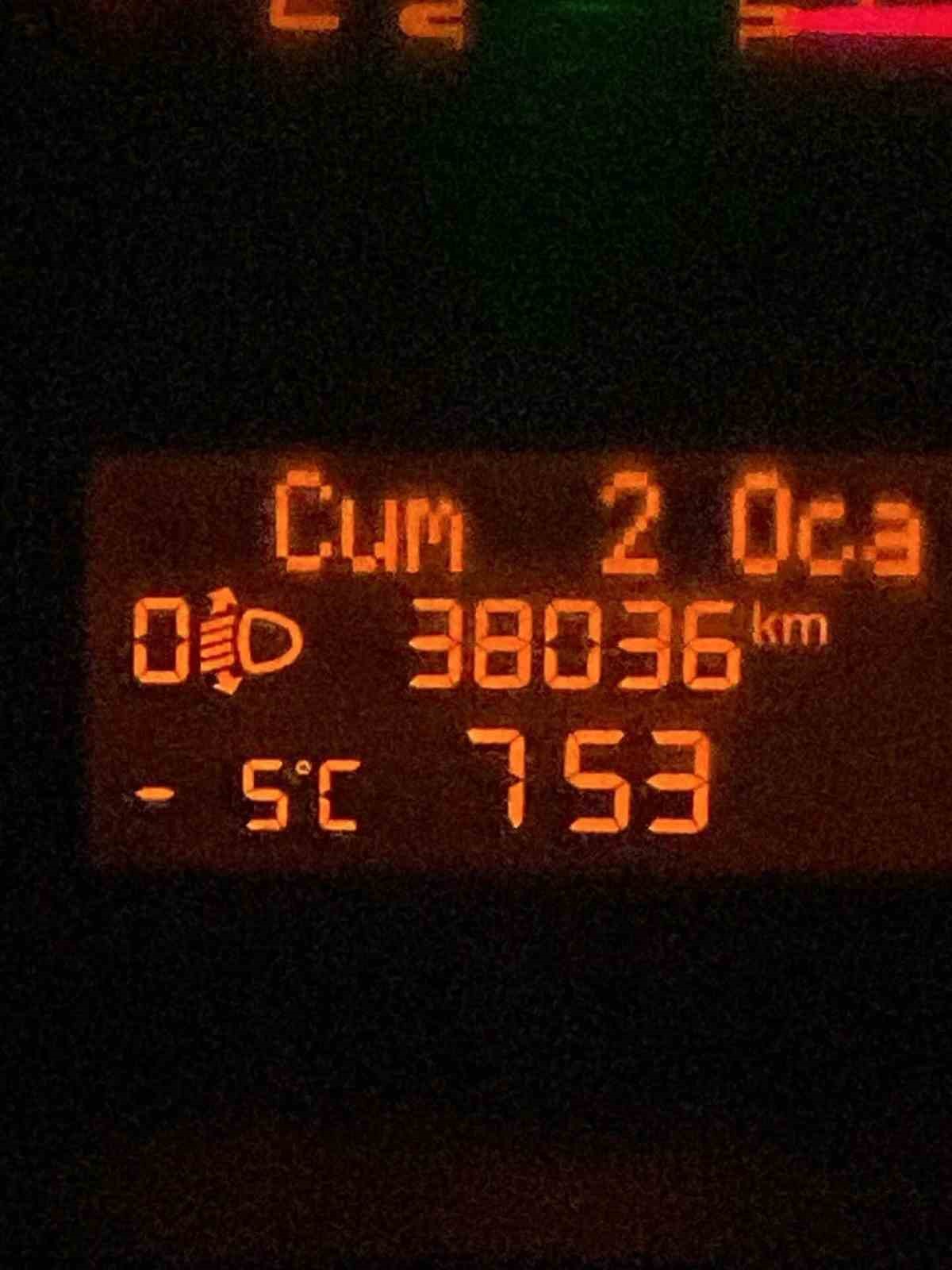 Bandırma’da dondurucu soğuk etkisini artırdı, sıcaklık -7 dereceye kadar düştü