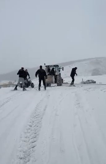 Kar yağışı sonra eğlenceli anlar