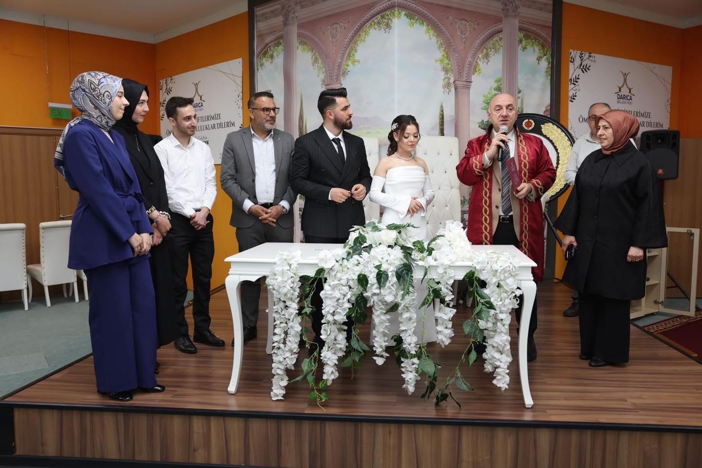 Darıca&rsquo;da 2025 yılında bin 475 &ccedil;iftin nikahı kıyıldı
