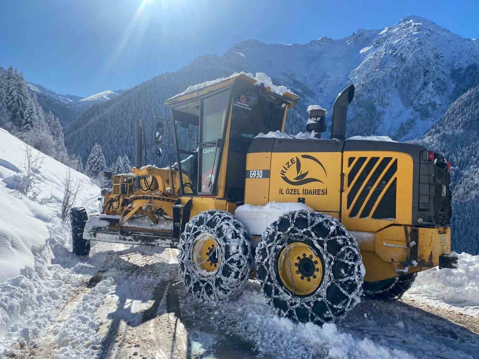 Rize’de 206 köy yolu kar nedeniyle ulaşıma kapandı
