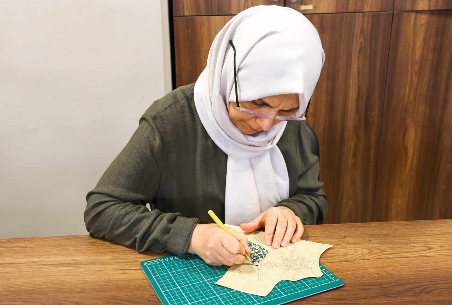 Kağıttan sanata: &Uuml;mraniye&rsquo;de Katı&rsquo; sanatı geleceğe taşınıyor
