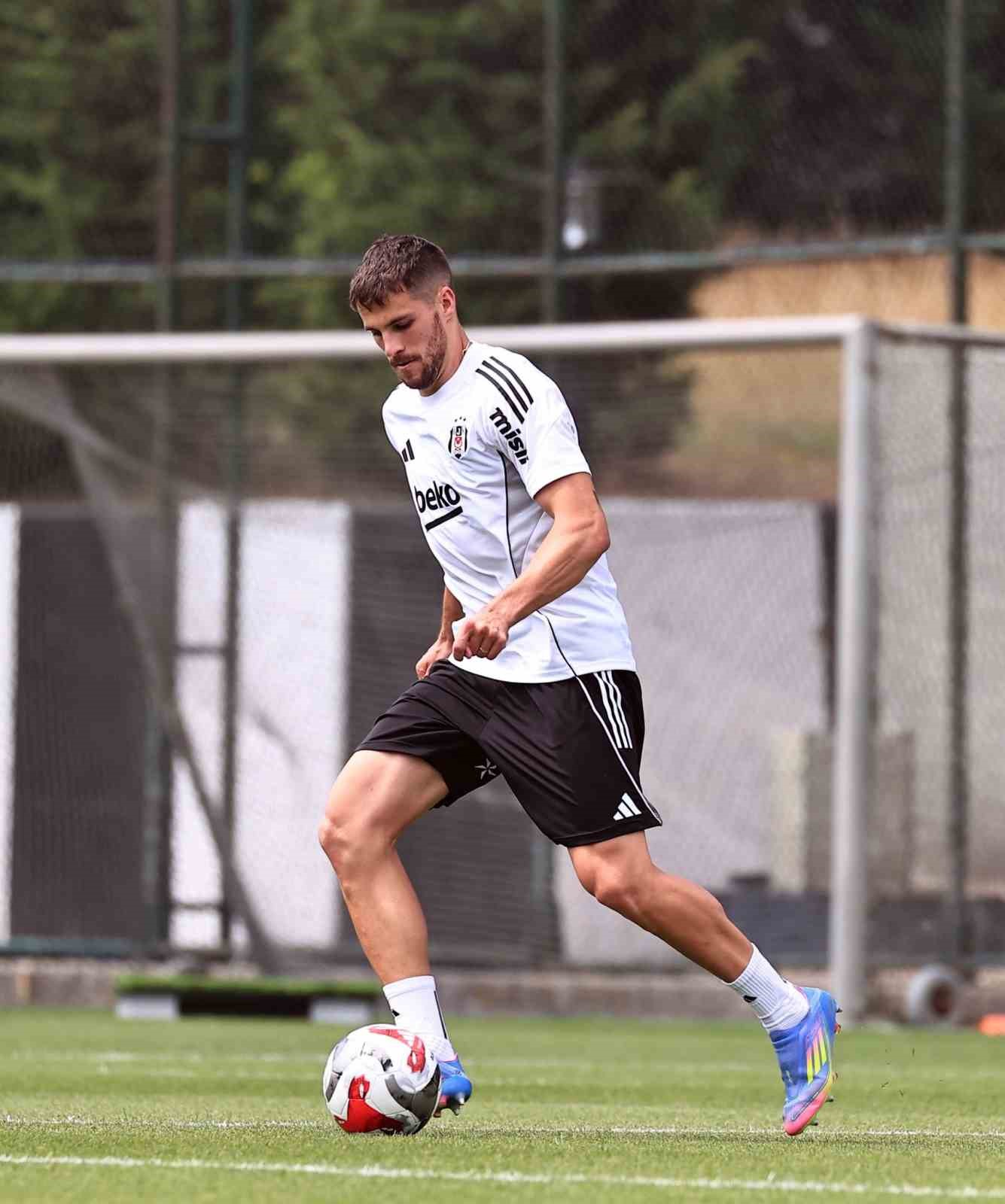 Beşiktaş’ta Antalya kampı kadrosu belli oldu