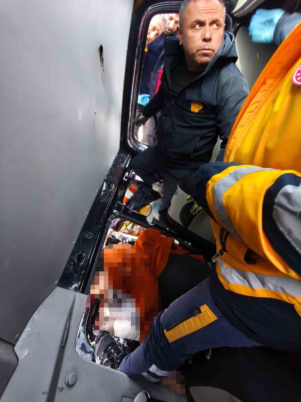 Van’da trafik kazası: 1 ölü, 3 yaralı