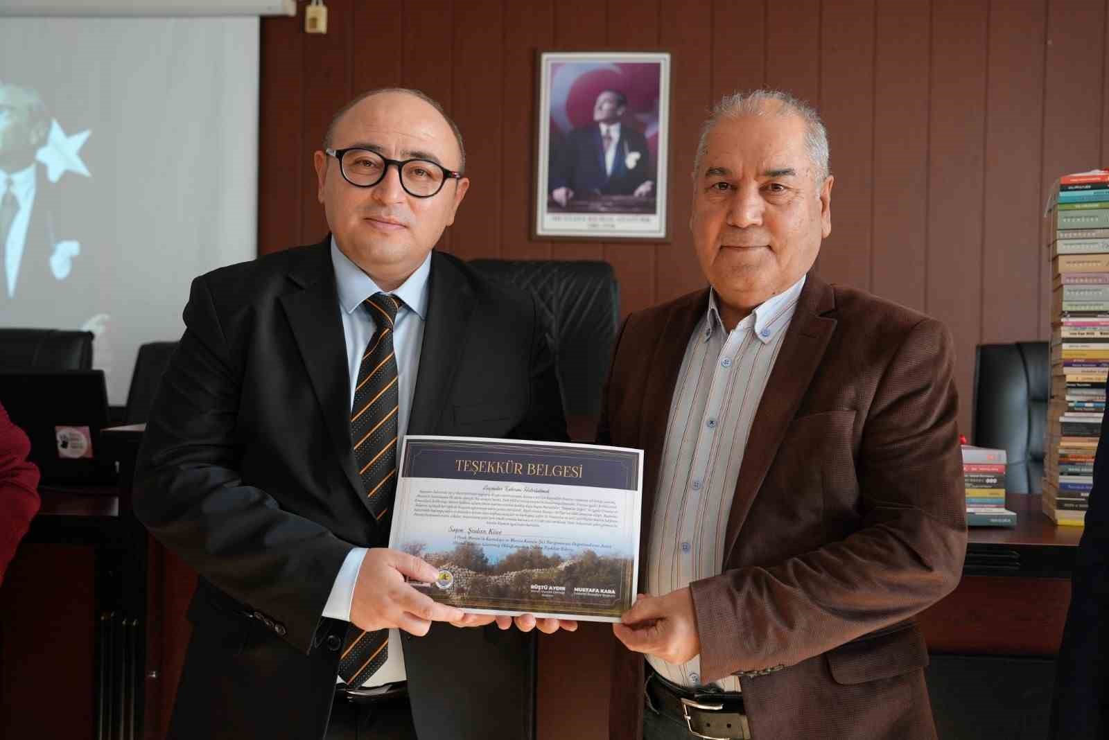 3 Ocak şiir yarışmasında dereceye girenler belirlendi
