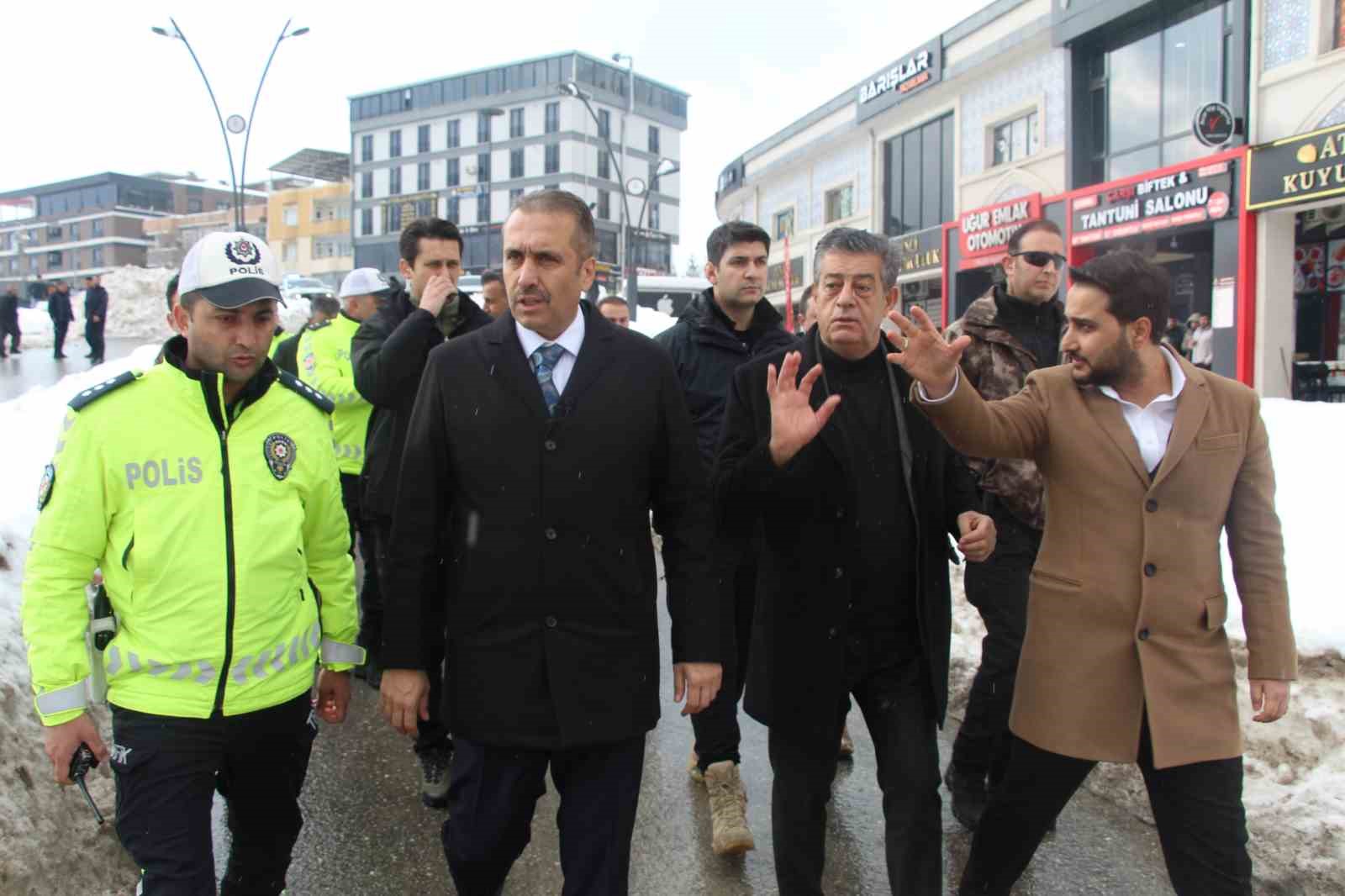 Şırnak kara teslim oldu, kurumlar sahada g&uuml;c&uuml;n&uuml; g&ouml;sterdi
