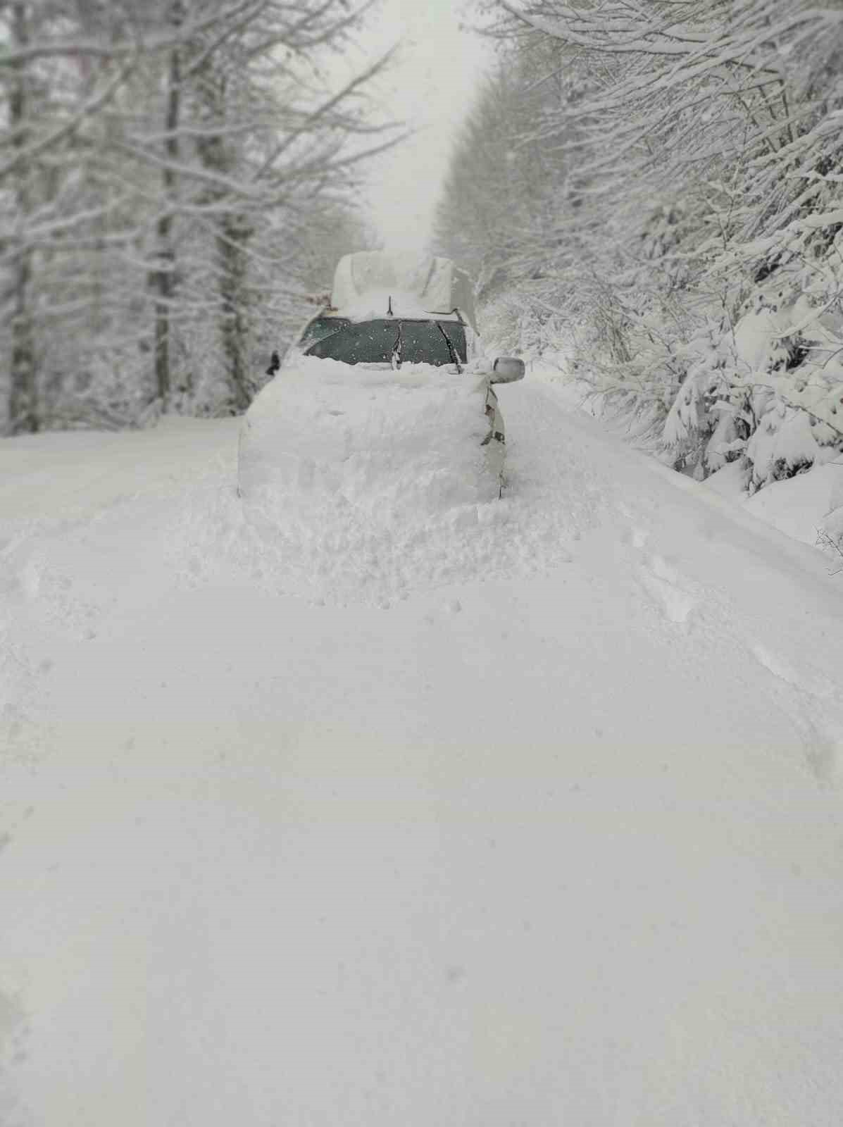 Başkent EDAŞ zorlu kış şartlarında 7/24 sahada mücadele ediyor