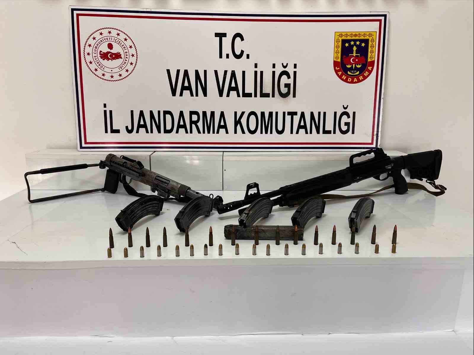 Van’da silah ve mühimmat ele geçirildi