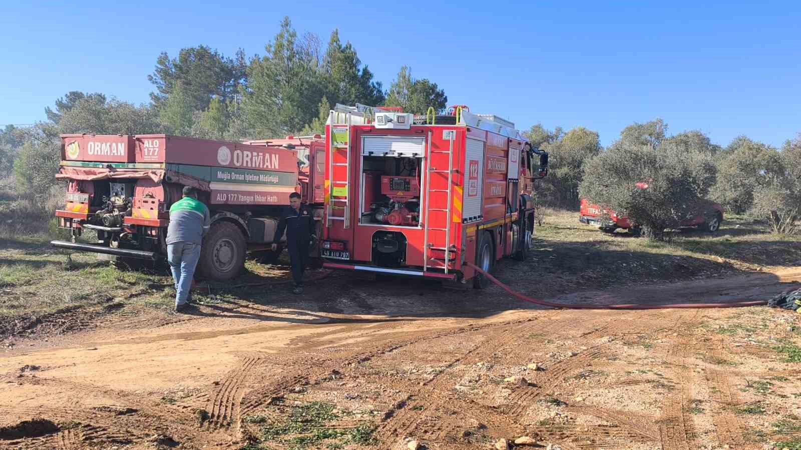 Muğla&rsquo;da ev ve otomobil k&uuml;le d&ouml;nd&uuml;
